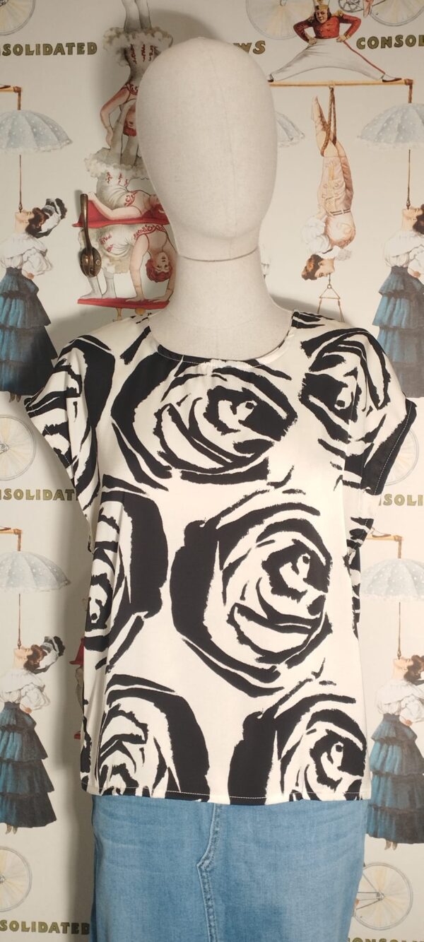 TOP ROSAS 5480