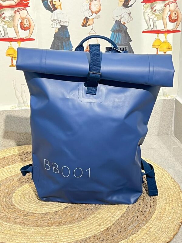 MOCHILA 14L WATER RESISTANT 47x40cm