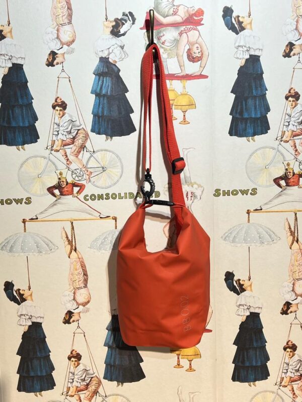 MOCHILA 5 LT WATER RESISTANT 32x32cm